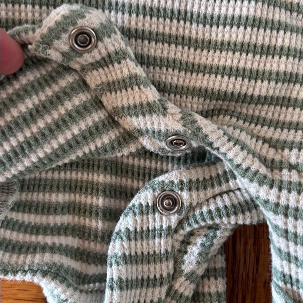 Carters Organic Cotton Green White Striped Sleeveless Baby Romper 24 months - Picture 4 of 5